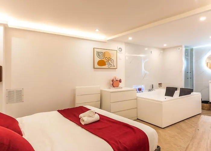 Daire D'exception Avec Jacuzzi Et Ac - 6p Paris